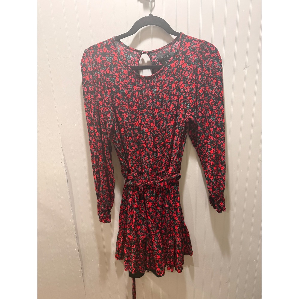 B. Smart Red Floral Ditsy Long Sleeve Mini Dress Keyhole Back Size 7 J184W412
